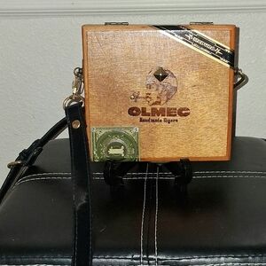 👜IT'S A SALE!! SMOKIN HAUTE CADDIE👜